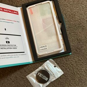 MISSLOLA Phone Screen Protector